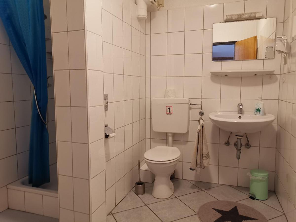 Hotel-Pension Zum Hirsch Hattersheim am Main Luaran gambar