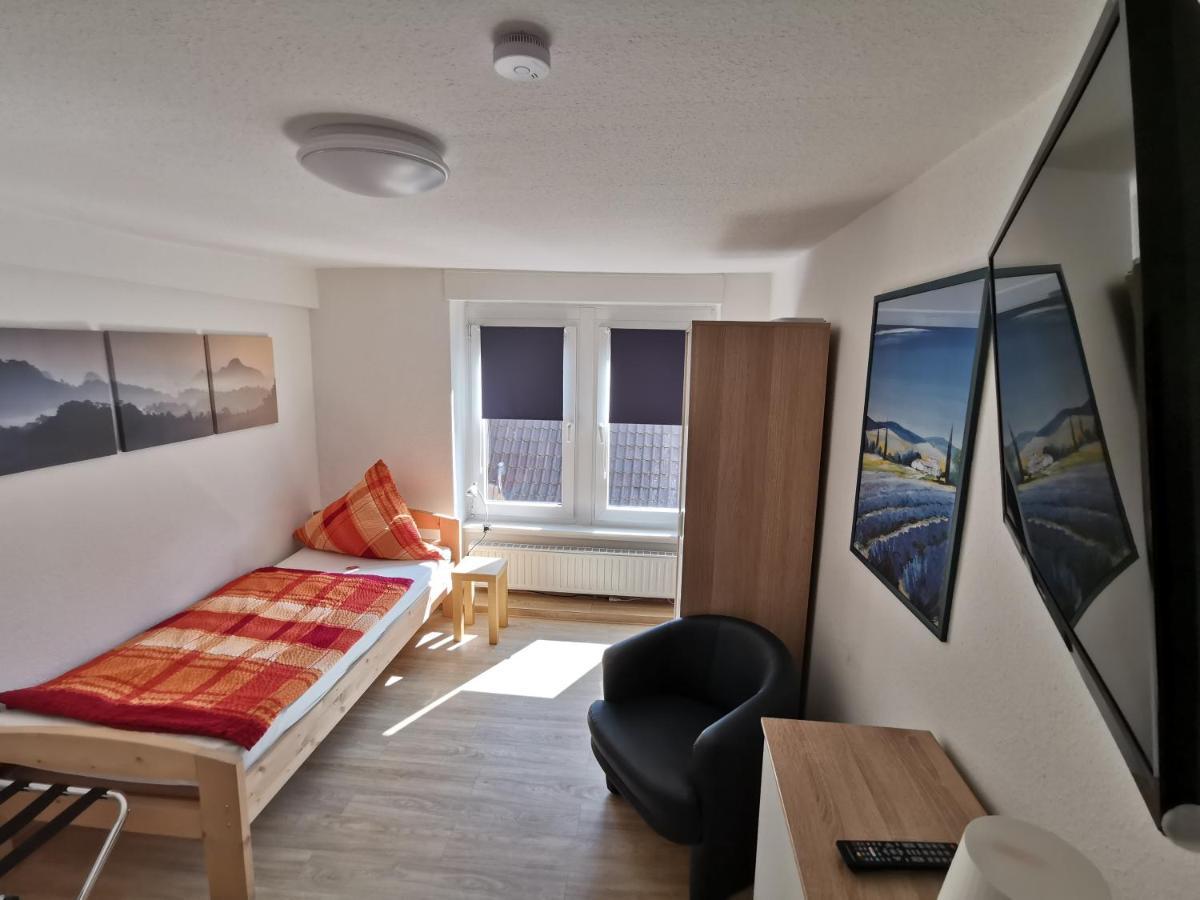 Hotel-Pension Zum Hirsch Hattersheim am Main Luaran gambar