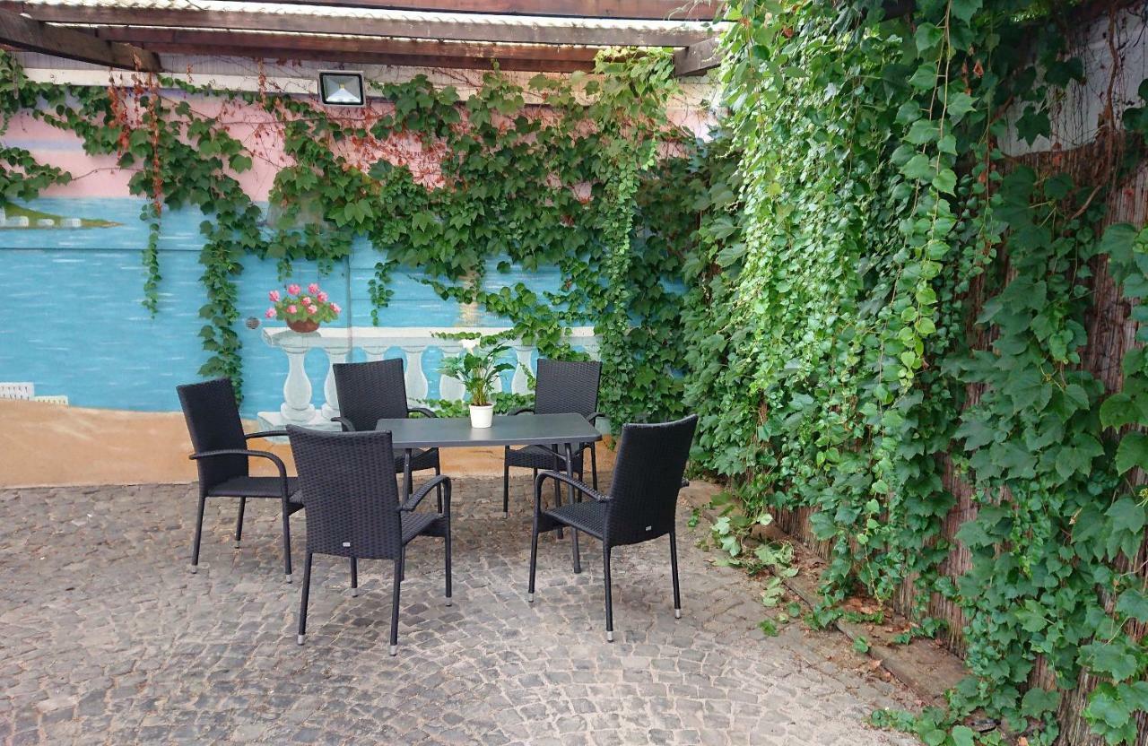 Hotel-Pension Zum Hirsch Hattersheim am Main Luaran gambar